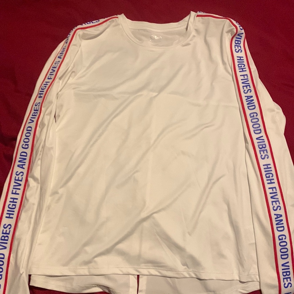 Girl top. Clean, Pet/ smoke free home.